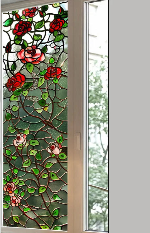Fönsterfilm med vackra rosor i blyinfattat glas